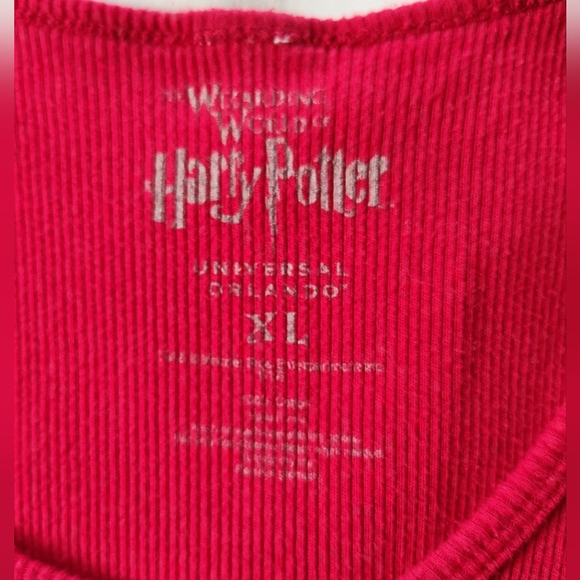 HARRY POTTER-GRYFFINDOR CREST Ladies Tank Top Size XL Smoke free home - Picture 3 of 5